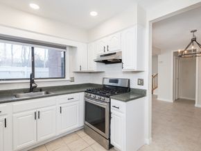 468 Island St 468, Stoughton MA 02072