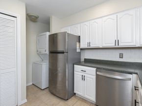 468 Island St 468, Stoughton MA 02072