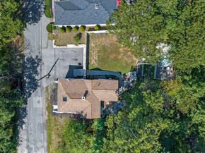 93 Sweetwater St, Saugus MA 01906