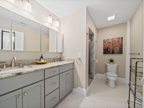 7 Russell St 206, Plymouth MA 02360