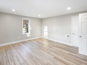 98 Southville Rd 1, Southborough MA 01772