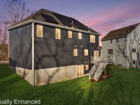 40 Timber Crest Dr, Medway MA 02053