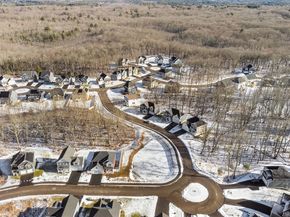 40 Timber Crest Dr, Medway MA 02053
