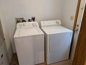 53 Earl, Athol MA 01331