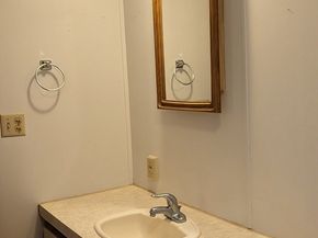 53 Earl, Athol MA 01331