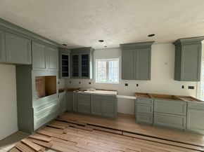 2 Clover Glen Cir, Shrewsbury MA 01545