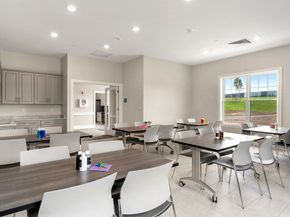 5 Peters Farm Way 105, Westborough MA 01581