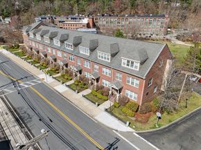 2 Powder Mill Sq 2B, Andover MA 01810