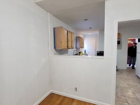 47 Birch St, Worcester MA 01603