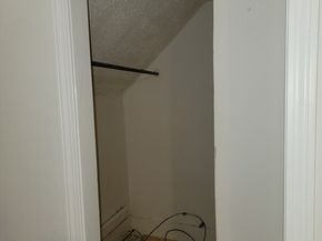 47 Birch St, Worcester MA 01603