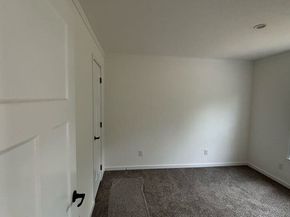 6 Berry Farms Road 3, Sturbridge MA 01566