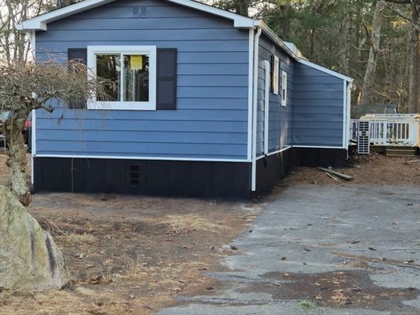 7 David, Carver MA 02330