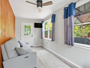 15 Anderson Ave, Worcester MA 01604