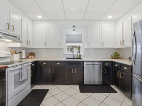 15 Anderson Ave, Worcester MA 01604