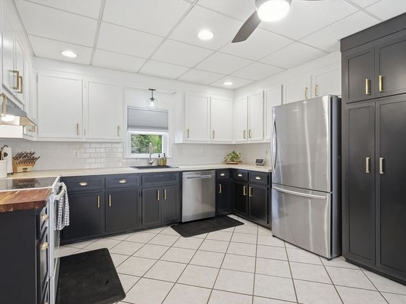 15 Anderson Ave, Worcester MA 01604