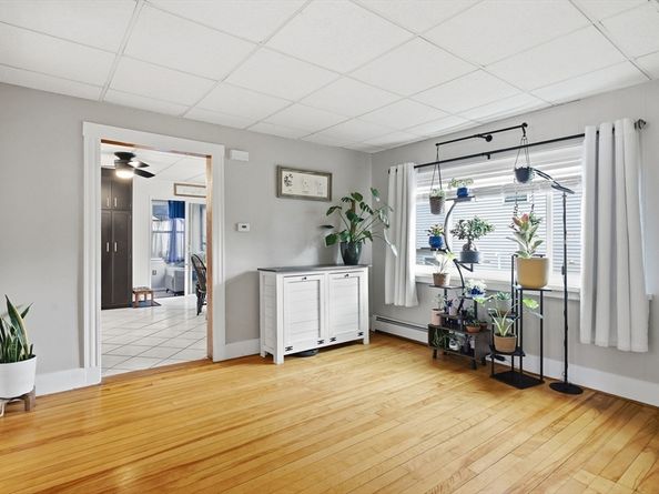 15 Anderson Ave, Worcester MA 01604