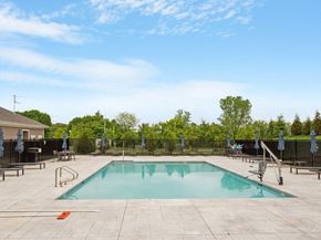 4403 Peters Farm Way 403, Westborough MA 01581