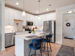 4403 Peters Farm Way 403, Westborough MA 01581