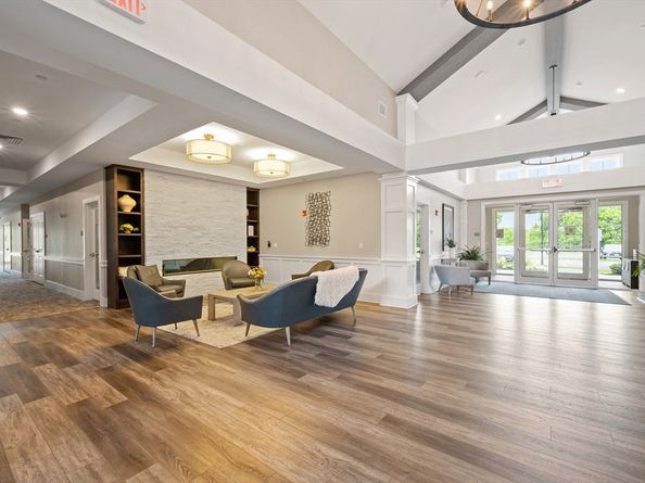 4403 Peters Farm Way 403, Westborough MA 01581