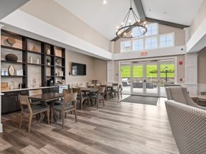 4403 Peters Farm Way 403, Westborough MA 01581