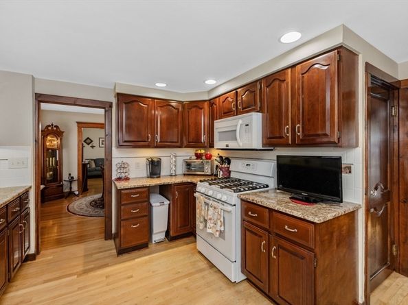 43 Jefferson Ave, Everett MA 02149