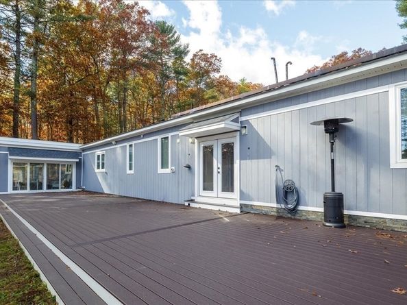 145 W River Street, Upton MA 01568