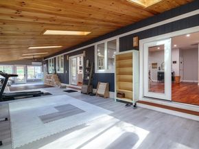 145 W River Street, Upton MA 01568