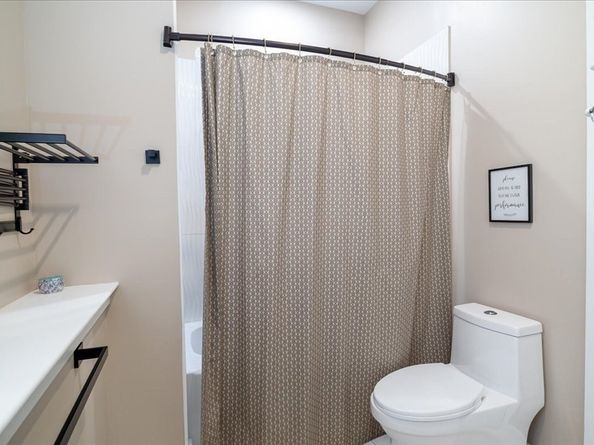 145 W River Street, Upton MA 01568