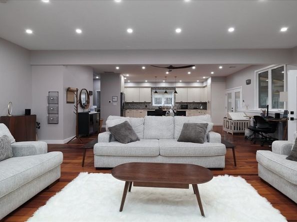 145 W River Street, Upton MA 01568