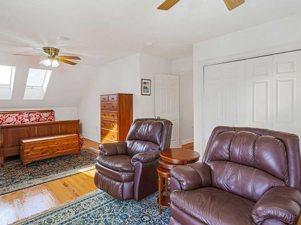 26 Cedar Lake Dr, Sturbridge MA 01566