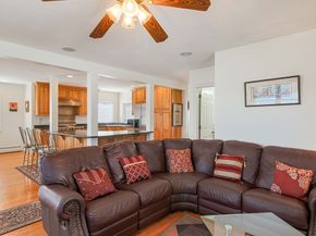 26 Cedar Lake Dr, Sturbridge MA 01566