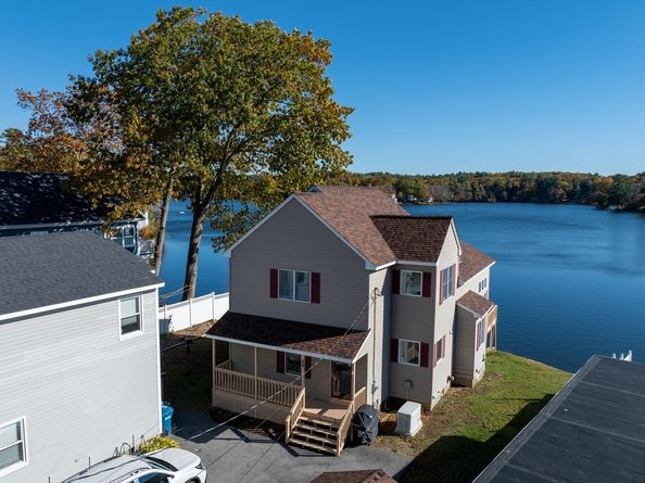 26 Cedar Lake Dr, Sturbridge MA 01566