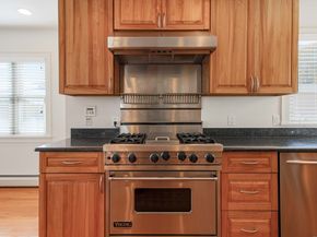 26 Cedar Lake Dr, Sturbridge MA 01566