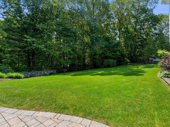 45 Thistle Road, North Andover MA 01845