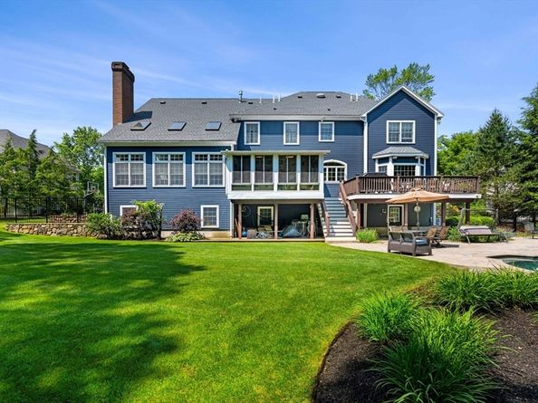 45 Thistle Road, North Andover MA 01845