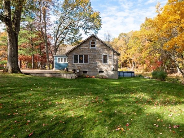 1 Mill Terrace, Middleton MA 01949