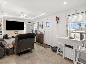 161 Newbury St 32, Peabody MA 01960