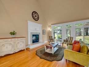 4 Andover Country Club Ln, Andover MA 01810