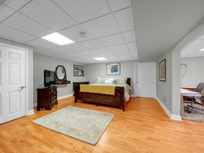 4 Andover Country Club Ln, Andover MA 01810