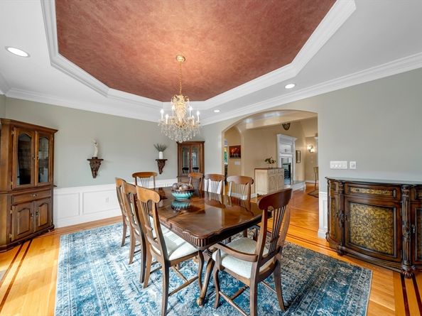 4 Andover Country Club Ln, Andover MA 01810