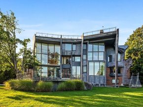 55 Leicester St, Brookline MA 02445