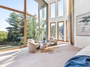 55 Leicester St, Brookline MA 02445