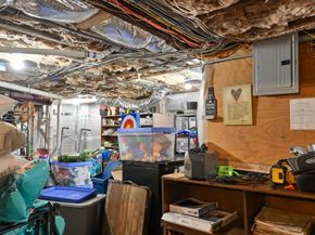 60 Roy St, Swampscott MA 01907