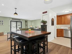 6 Thayer Pond Drive 11, Oxford MA 01537