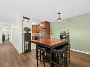 6 Thayer Pond Drive 11, Oxford MA 01537