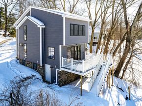 6 Hillside Rd, Northborough MA 01532