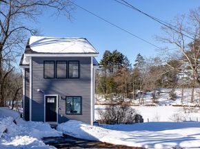6 Hillside Rd, Northborough MA 01532