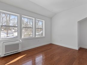 6 Hillside Rd, Northborough MA 01532