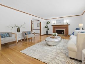 5 Crest Dr W, Dover MA 02030