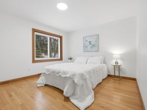 5 Crest Dr W, Dover MA 02030